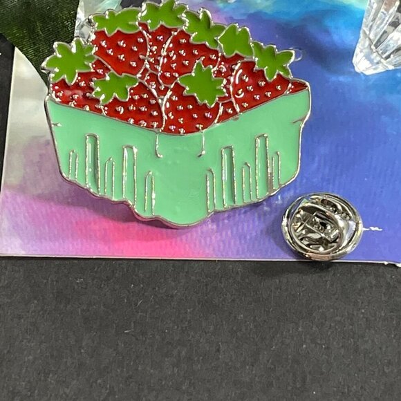 Strawberry Pint Lapel Pin Food Fruit Badge Brooch Accessories Jewelry - Picture 2 of 11